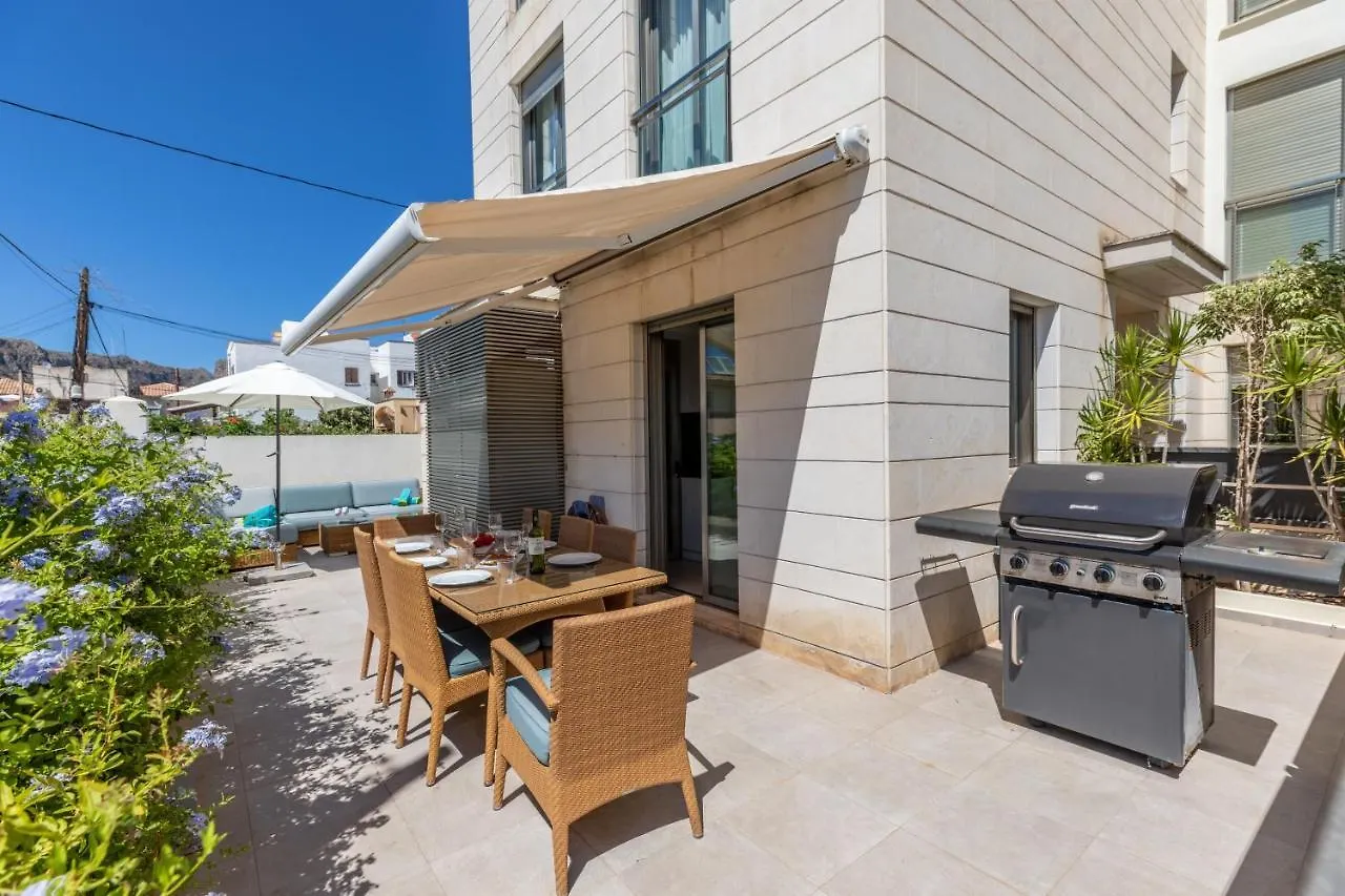 Apartment La Nau - Fantastic Apartment With Hot Tub And Pool, Just Steps Away From Beach بورت دي بوينسا